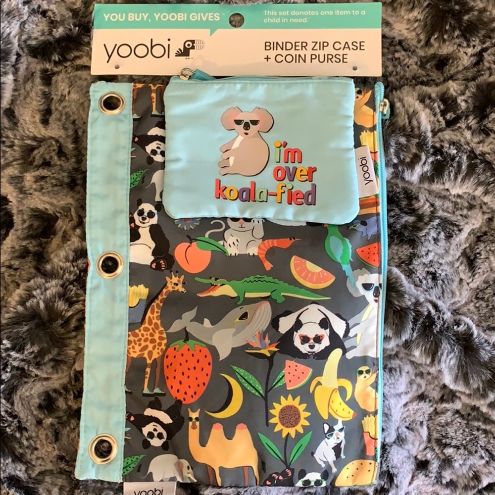 Berry Cool Pouch Set - Picture 6 of 11